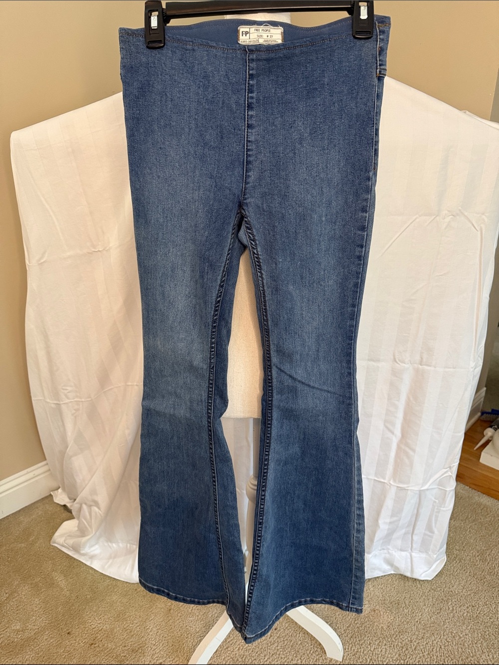 Free People Midwash Blue Flare Jeans elastic waist size 27